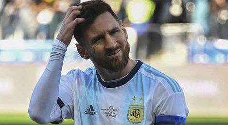Messi bị cấm thi đấu cho tuyển Argentina 3 tháng