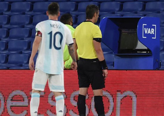 Argentina 1-1 Paraguay: Argentina đứt mạch toàn thắng