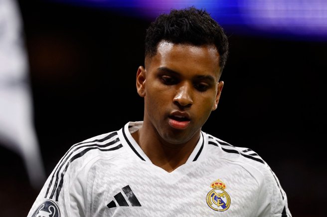 Real Madrid xem xét khả năng chuyển nhượng tiền đạo Rodrygo với mức giá yêu cầu khoảng 100 triệu euro.