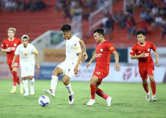 V-League 2024-2025 lúc rất khát điểm, QN. Bình Định lại trắng tay và nguy cơ rớt hạng cực cao. Ảnh: VPF