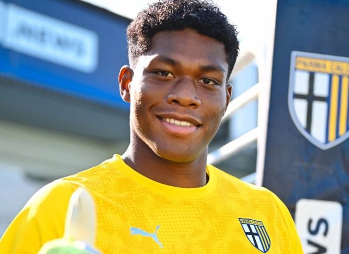 West Ham muốn có Suzuki.