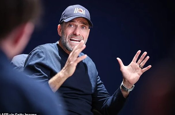 Klopp nổi giận trước tin đồn vô lý