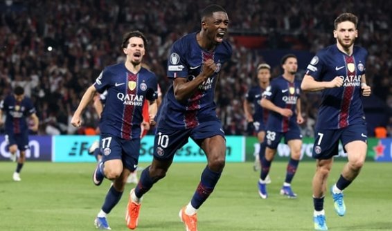 Dembele và các đồng đội đã có một trận đấu đầy cảm xúc.