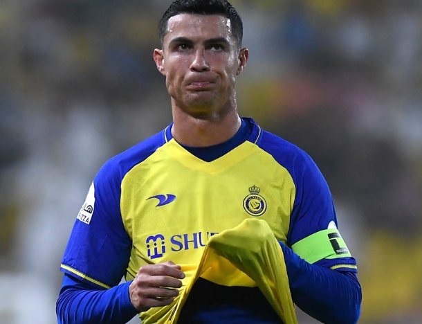 Al-Nassr đã sai lầm khi ký hợp đồng với Ronaldo?